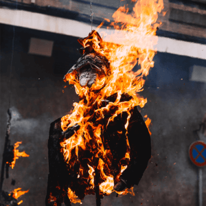 sobre ellos los judas de alfaro