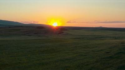 atardecer en la estepa